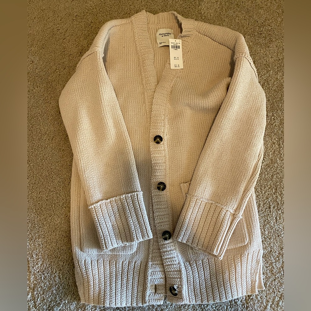 Abercrombie & fitch NWT chenille cardigan cream